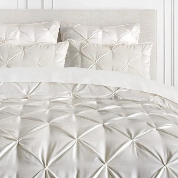 Avignon Bedding - Pearl