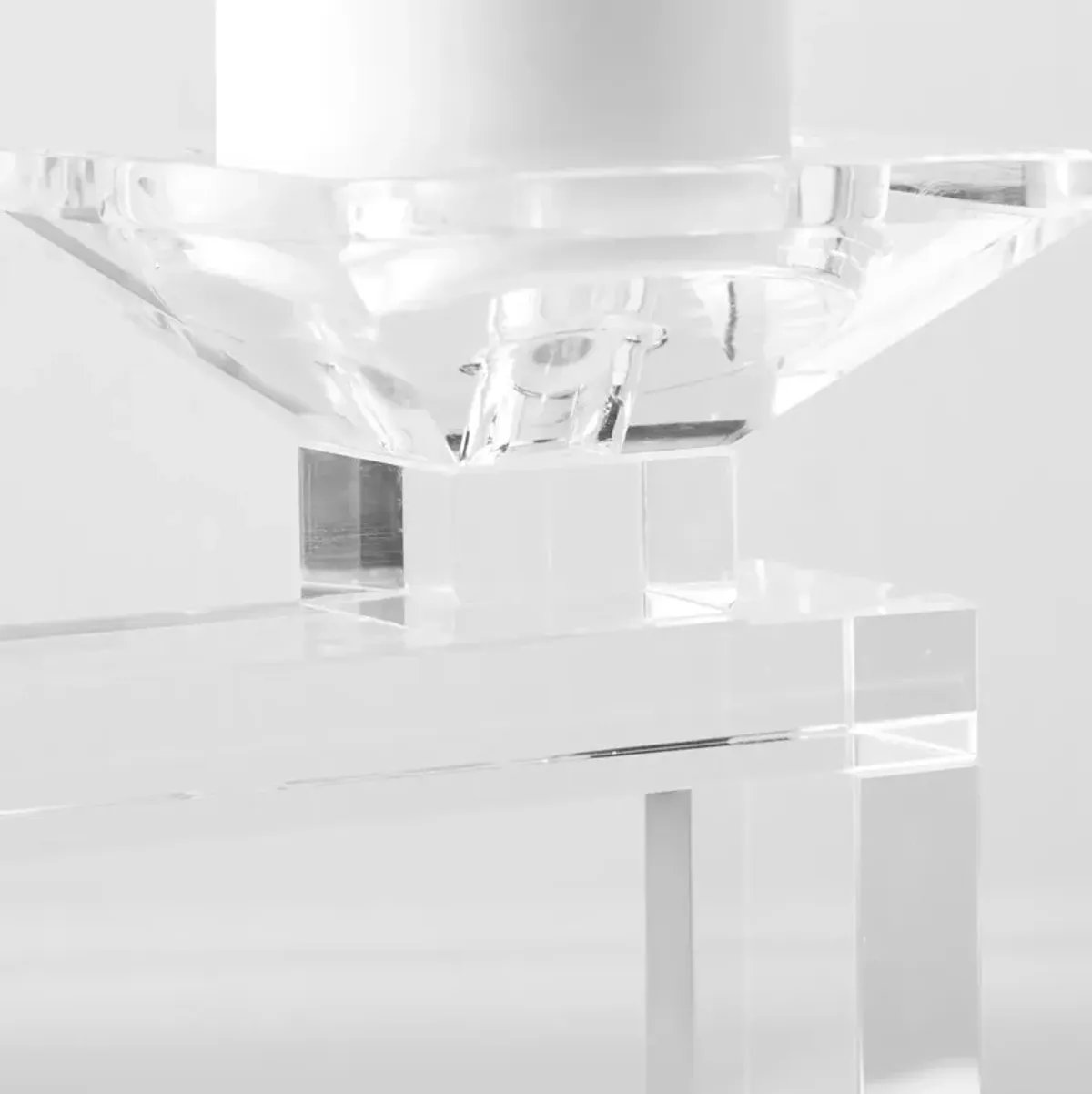 Linx Pillar Holder