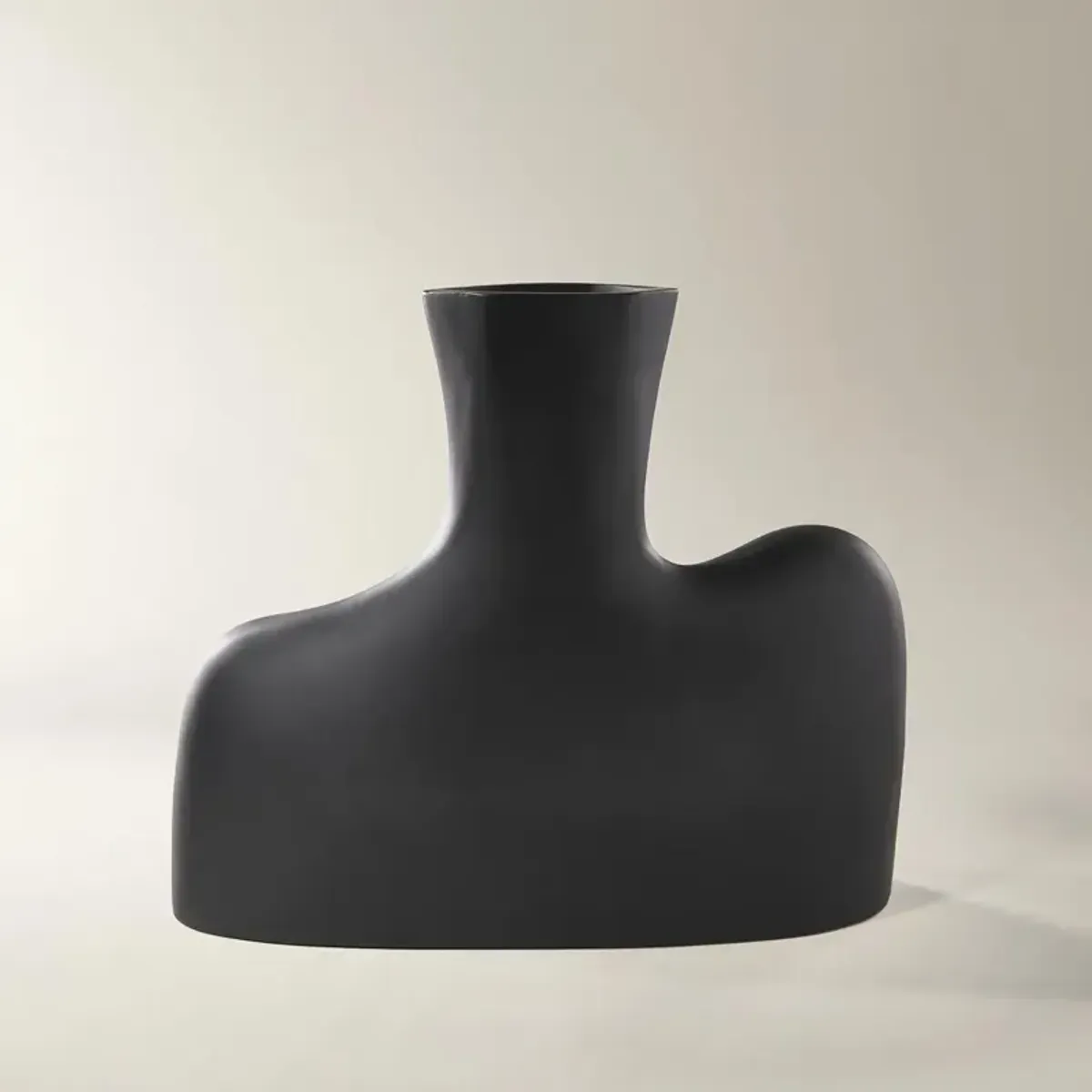 Figure Vase - Black