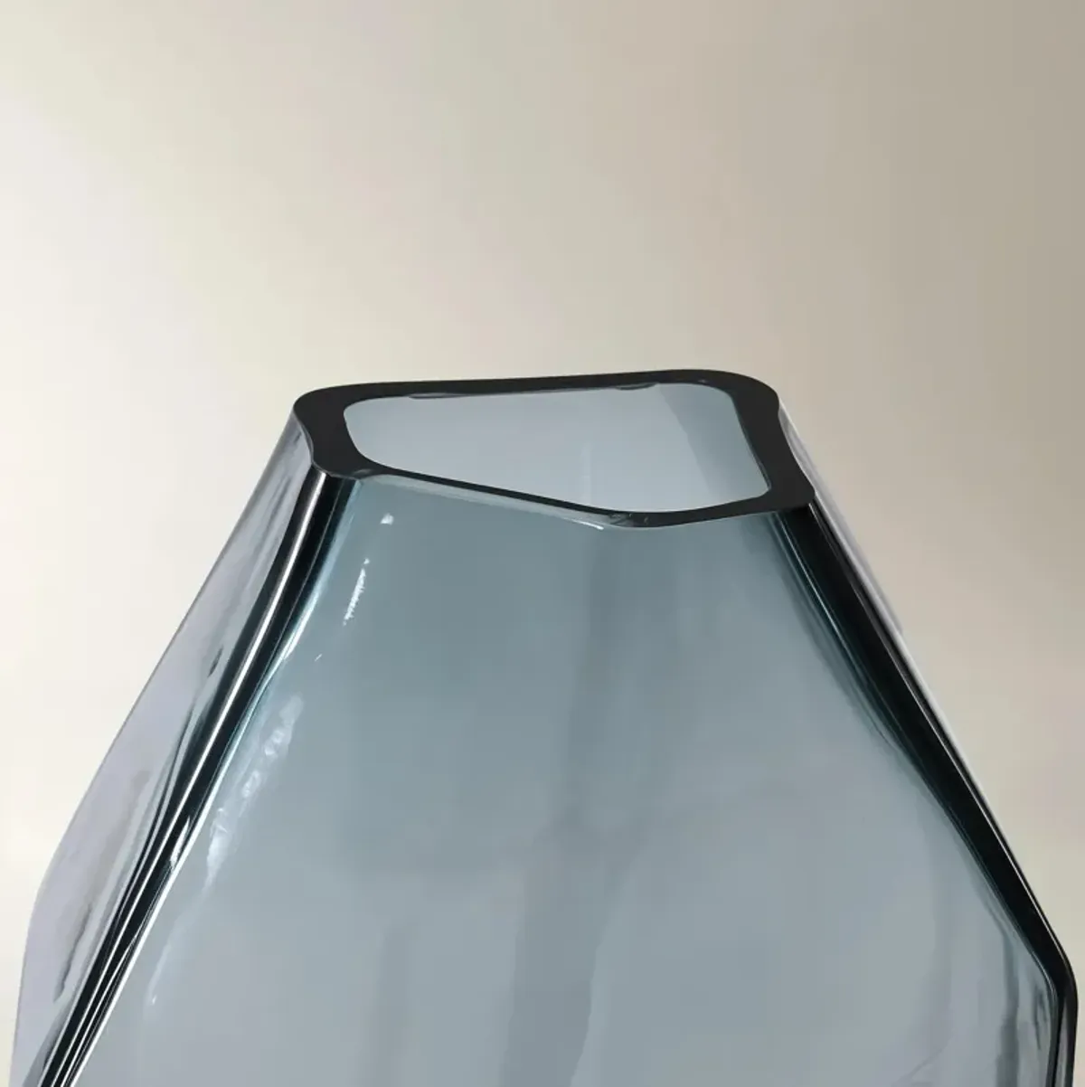 Anora Glass Vase - Blue
