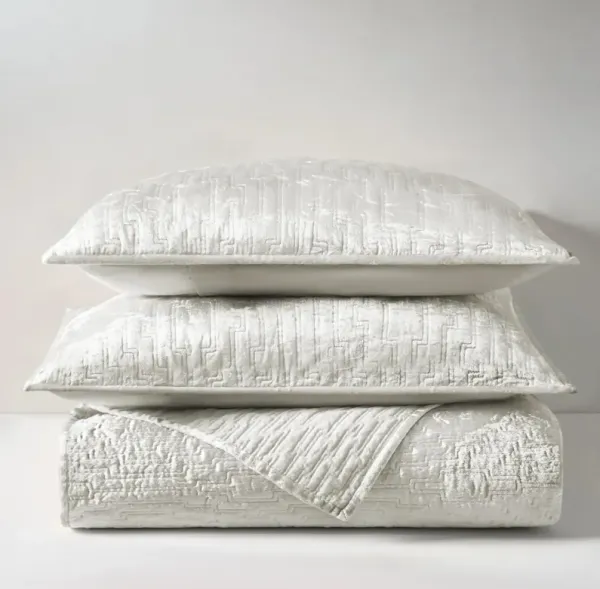 Glam Velvet Bedding - Cloud