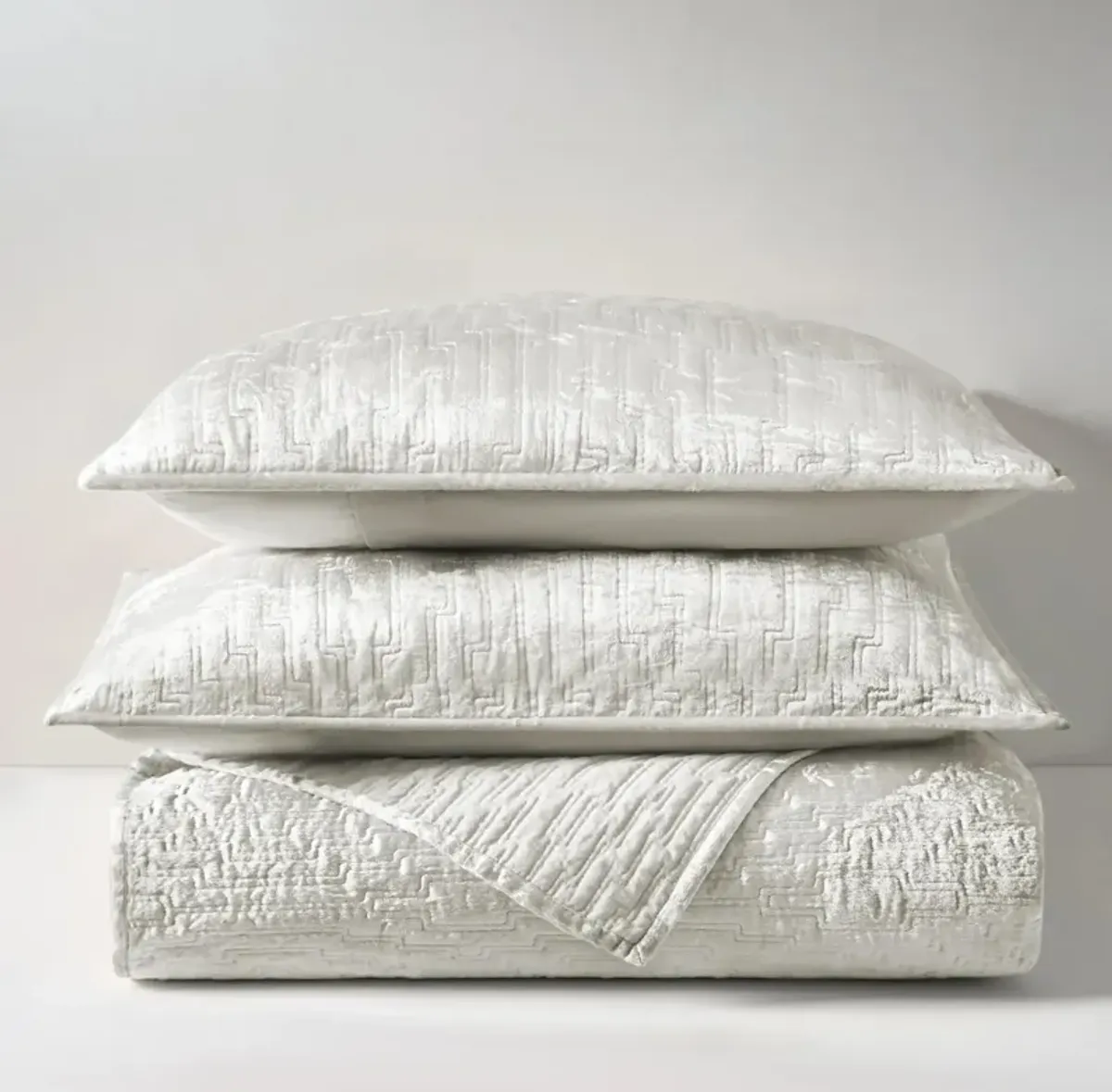 Glam Velvet Bedding - Cloud