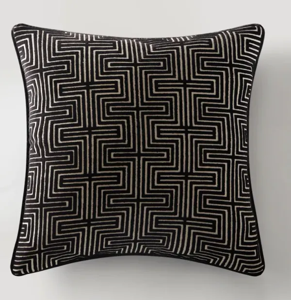Lenox Pillow 22" - Black