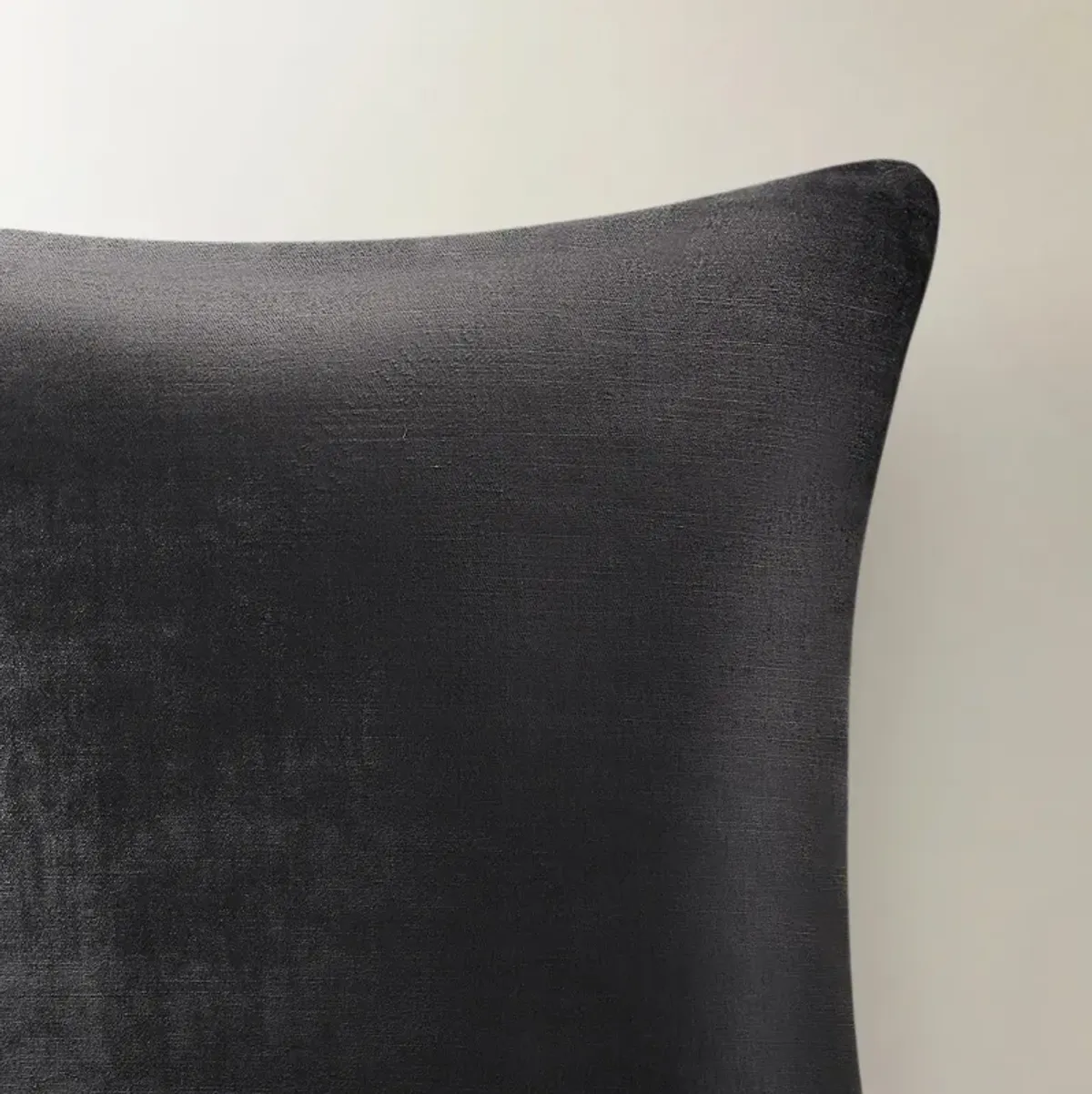 Glisten Velvet Pillow 22" - Black