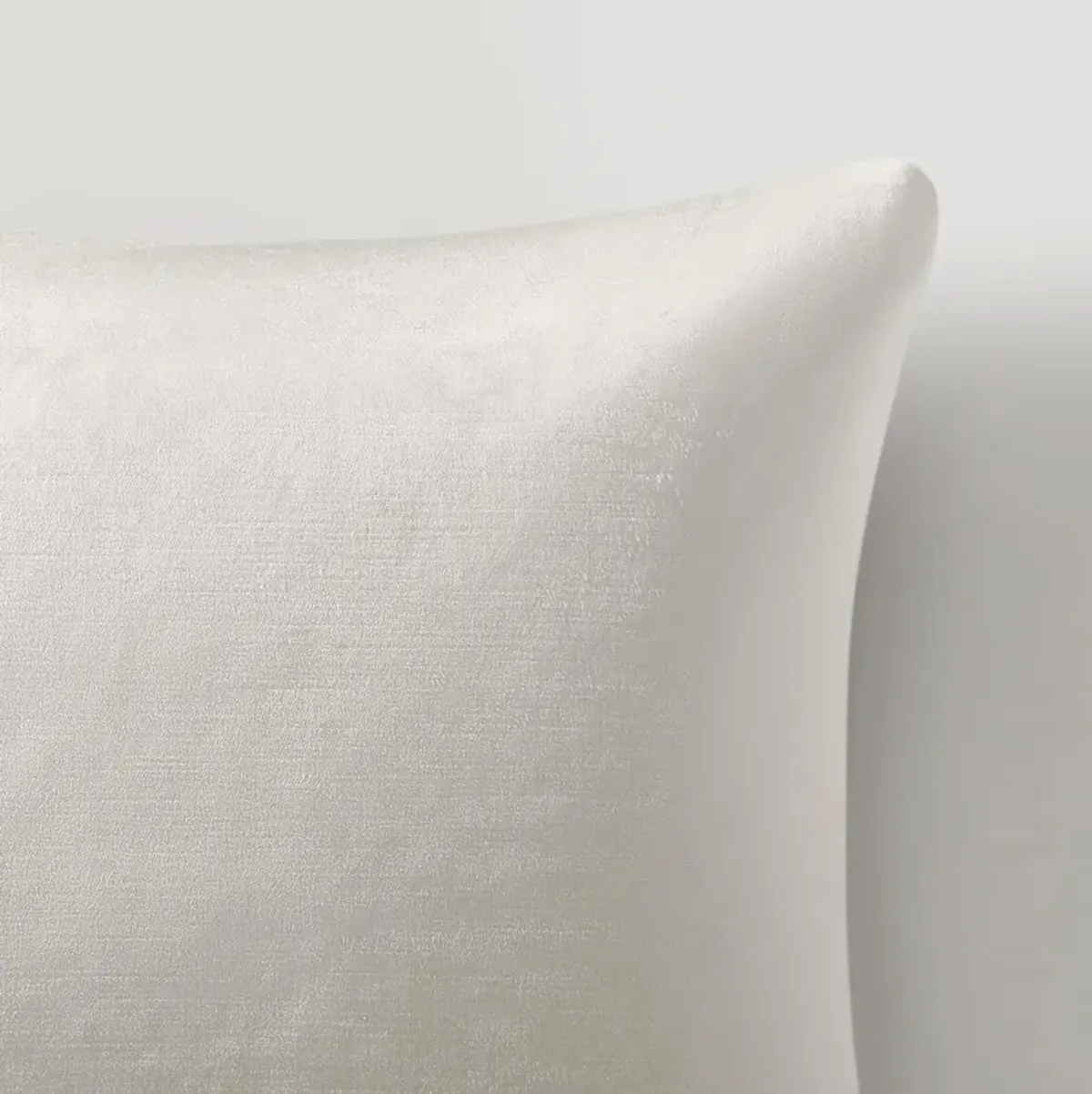 Glisten Velvet Pillow 22" - Ivory
