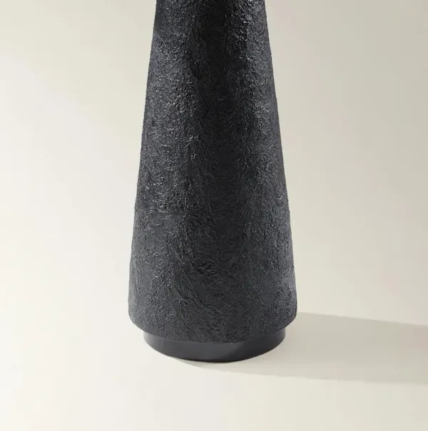 Beton Table Lamp - Black